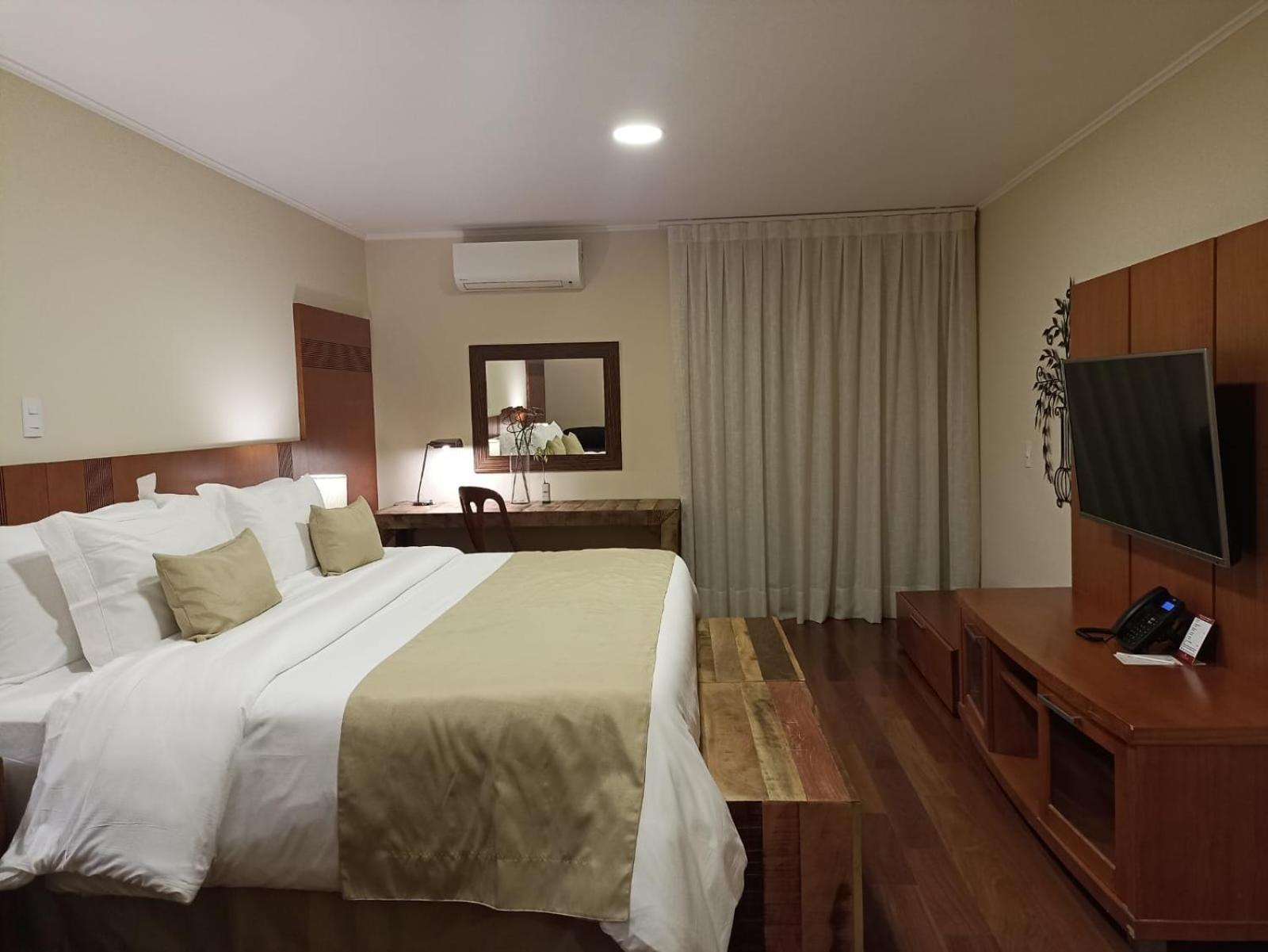 Hotel Villa Rossa São Roque Buitenkant foto
